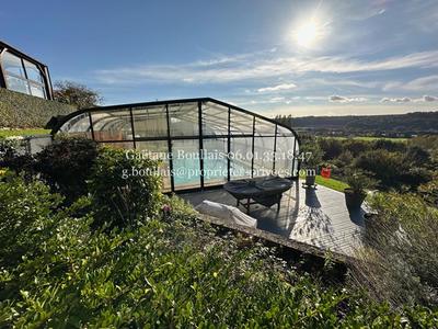 Maison - 154 m² - 7 pièces