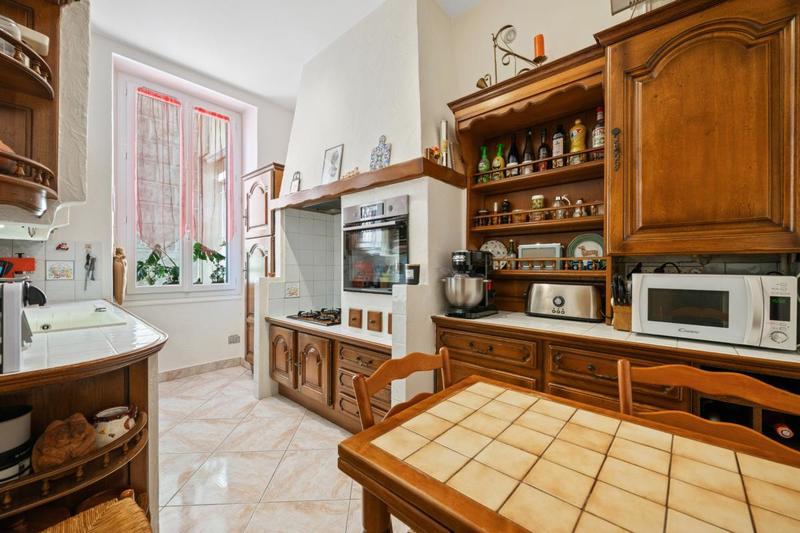 Appartement - 136 m² - 5 pièces