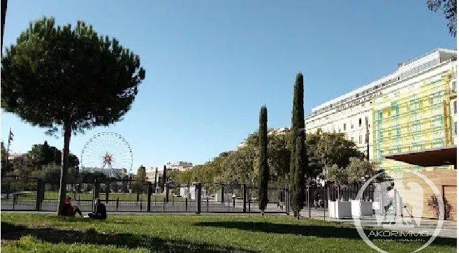 Local commercial - 80 m² - 2 pièces