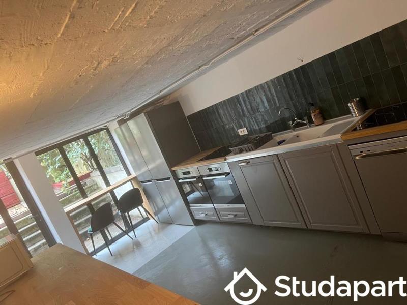 Chambre - 13 m² - 1 pièce