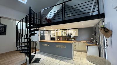 Appartement - 98 m² - 3 pièces