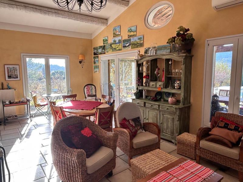 Maison - 120 m² - 5 pièces