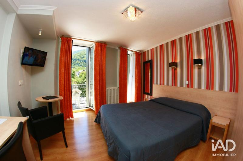 Local commercial - 1 500 m²