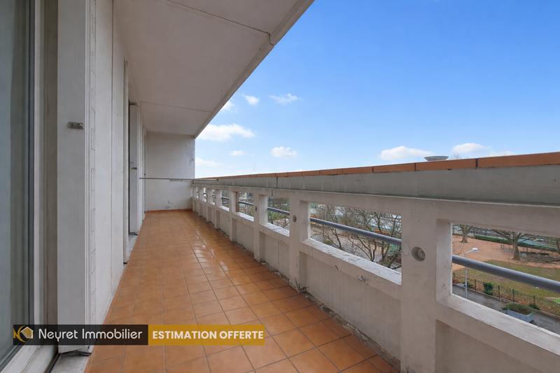 Appartement - 82 m² - 5 pièces