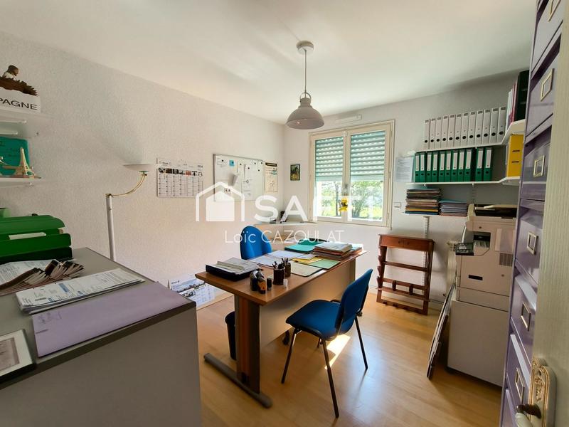 Maison - 236 m² - 10 pièces