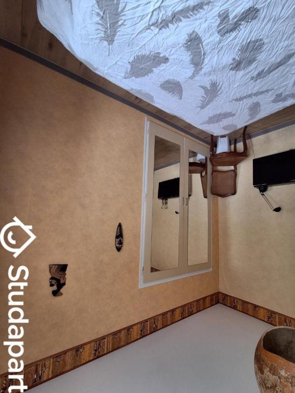 Maison - 10 m² - 3 pièces