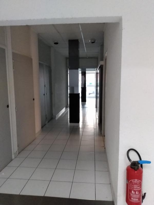 Bureau - 192 m² - 3 pièces