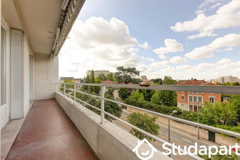 Chambre - 11 m² - 1 pièce