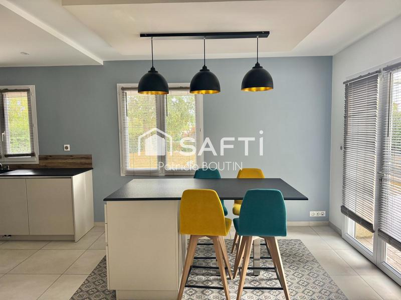 Maison - 249 m² - 11 pièces