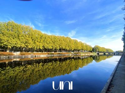 Appartement - 94 m² - 4 pièces