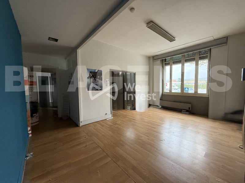 Immeuble - 1 900 m²