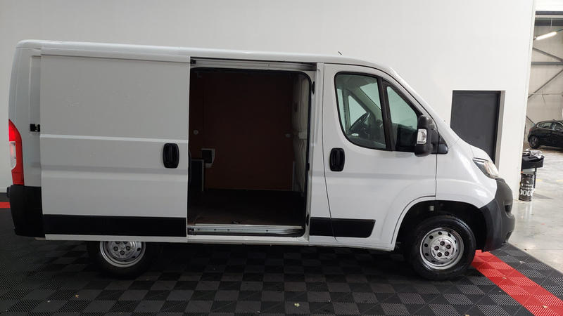 Peugeot Boxer BlueHDi s&amp;amp;S 120 Pro 330 L1h1