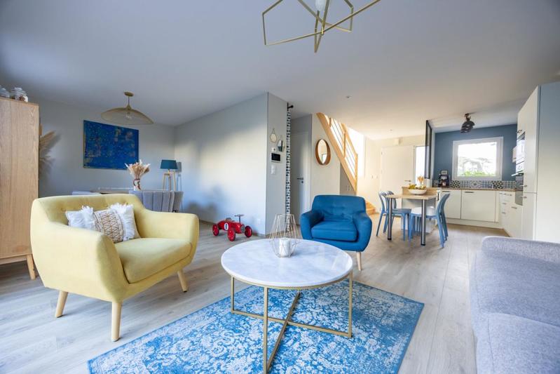 Maison - 95 m² - 5 pièces