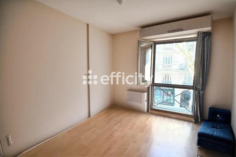 Appartement - 79 m² - 4 pièces