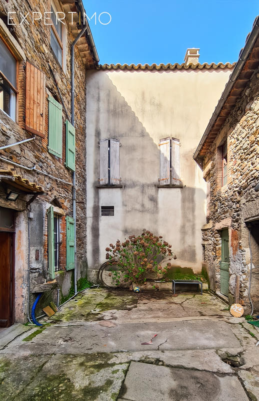 Maison de village - 165 m² - 8 pièces