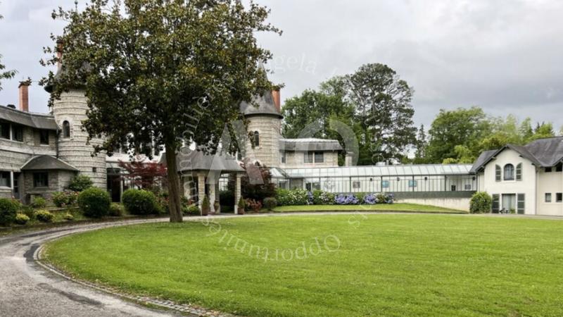 Local commercial - 20 000 m²