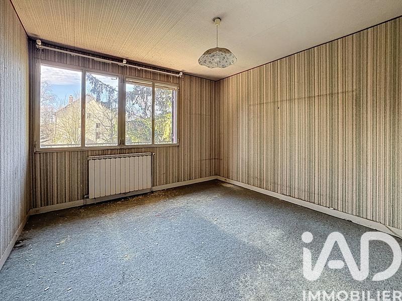 Maison - 93 m² - 5 pièces