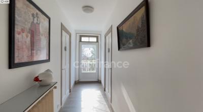 Maison de ville - 341 m² - 13 pièces