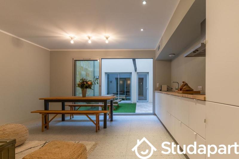 Chambre - 13 m² - 1 pièce