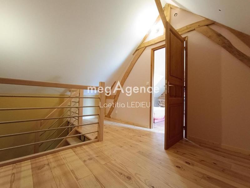 Maison - 196 m² - 16 pièces