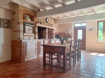 Maison en pierre - 185 m² - 7 pièces