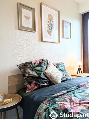 Chambre - 10 m² - 1 pièce