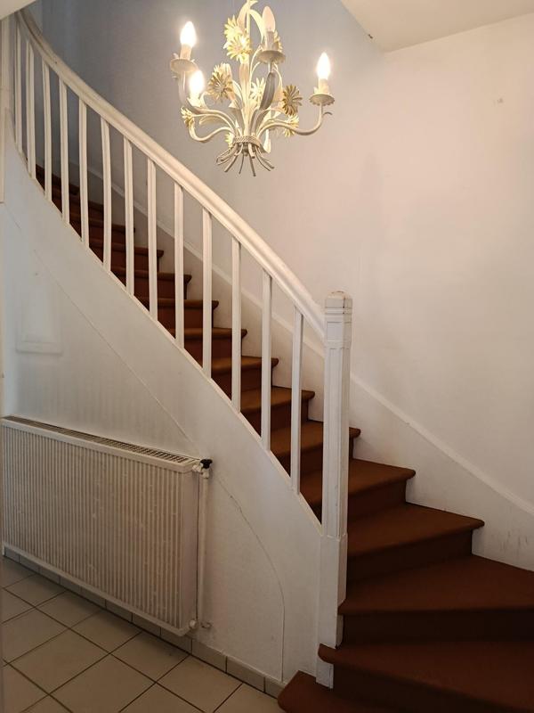 Maison - 192 m² - 8 pièces