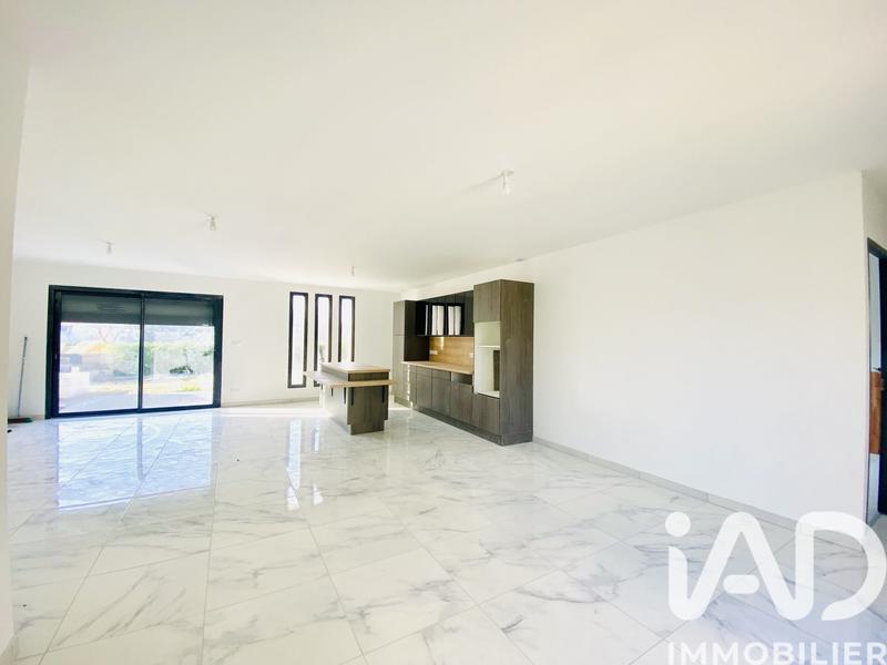 Maison - 108 m² - 4 pièces