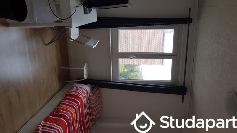 Chambre - 11 m² - 1 pièce