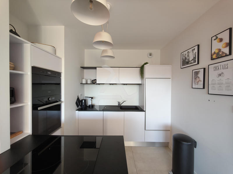 Appartement - 65 m² - 4 pièces