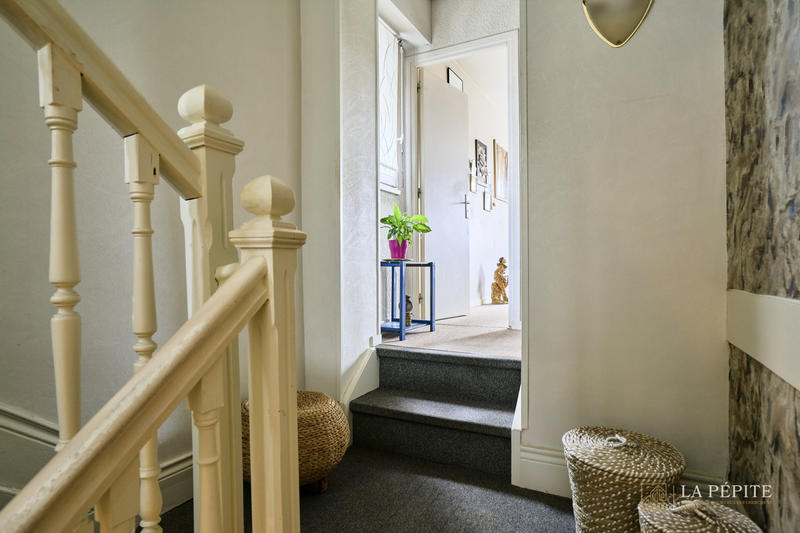 Maison - 288 m² - 8 pièces