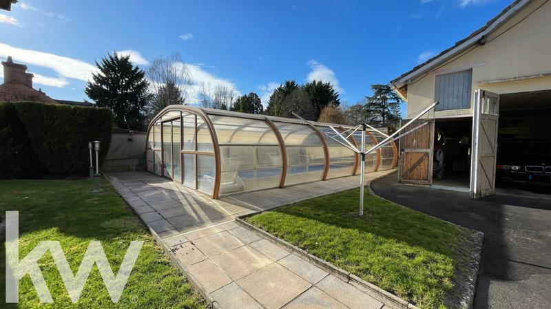 Viager - Maison - 233 m² - 10 pièces