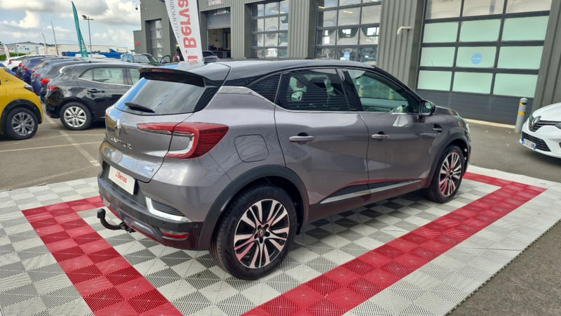 Renault Captur E-Tech Plug-In 160 Initiale Paris