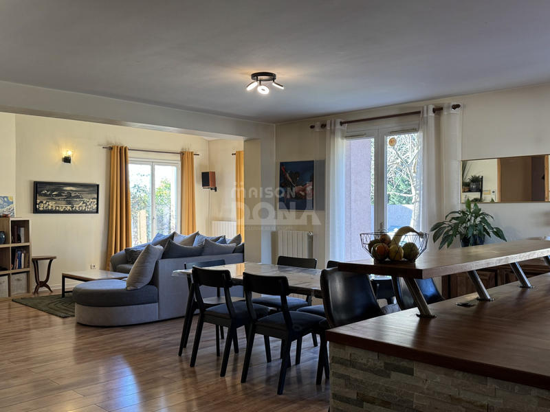 Maison - 107 m² - 5 pièces