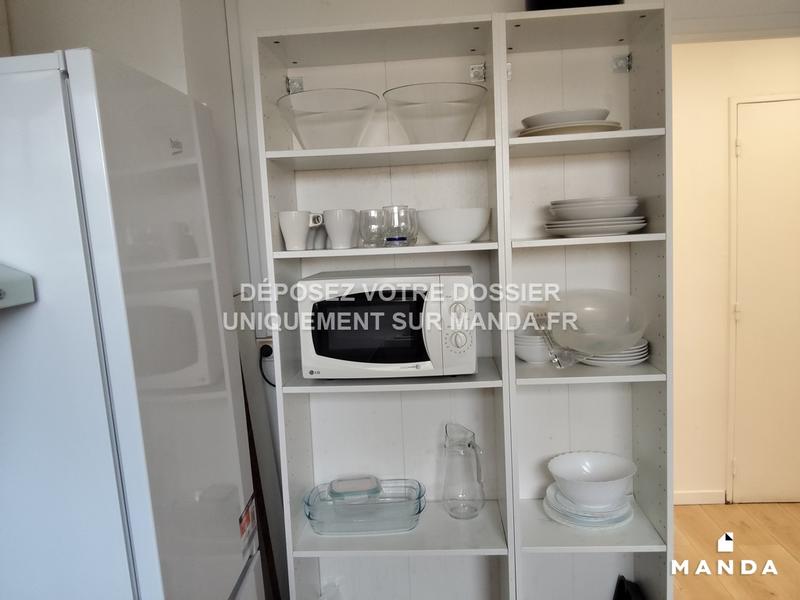 Chambre - 10 m² - 6 pièces