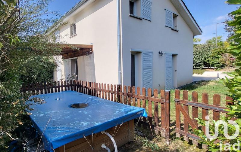 Maison - 92 m² - 6 pièces