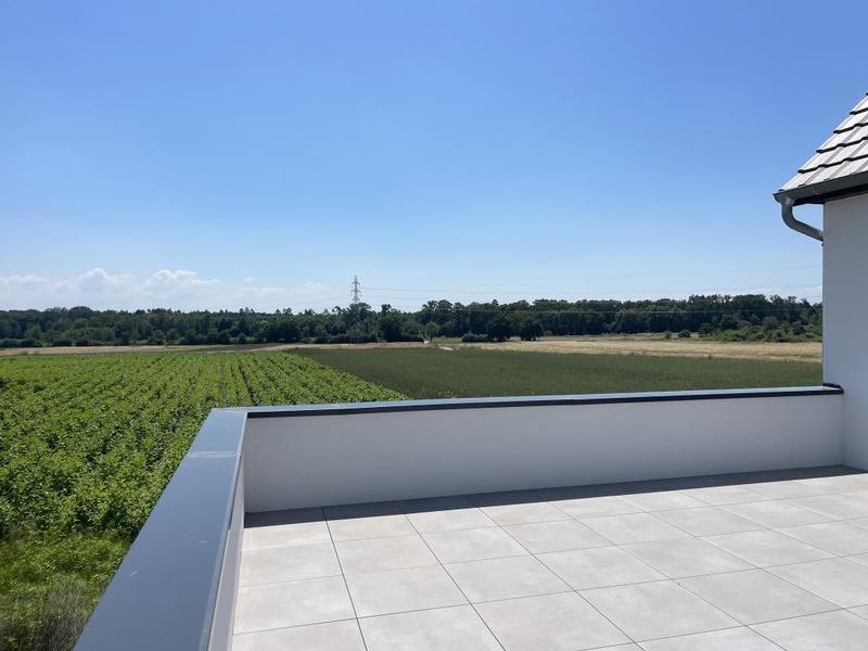 Appartement - 111 m² - 4 pièces