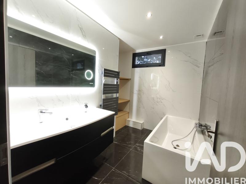 Maison - 142 m² - 5 pièces