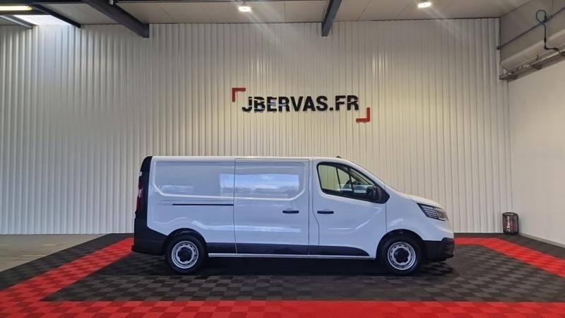 Renault Trafic l2h1 3000 kg blue dci 130 grand confort
