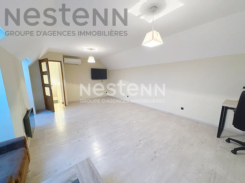 Maison - 235 m² - 7 pièces