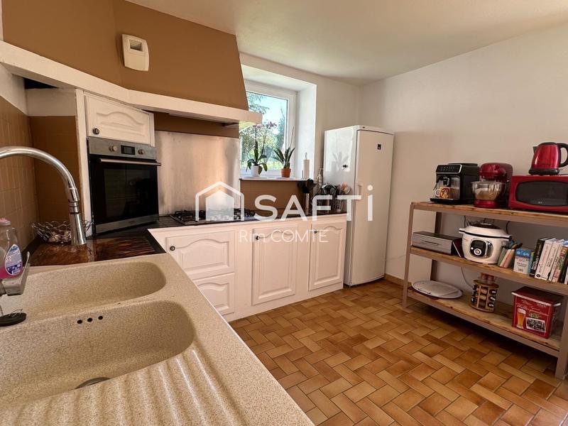 Maison - 212 m² - 6 pièces