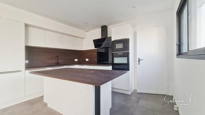 Maison - 104 m² - 4 pièces