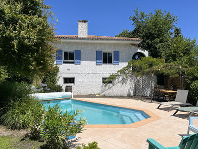 Maison - 200 m² - 7 pièces