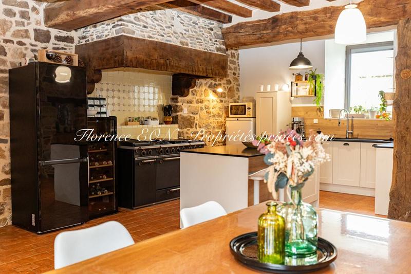 Maison - 218 m² - 5 pièces