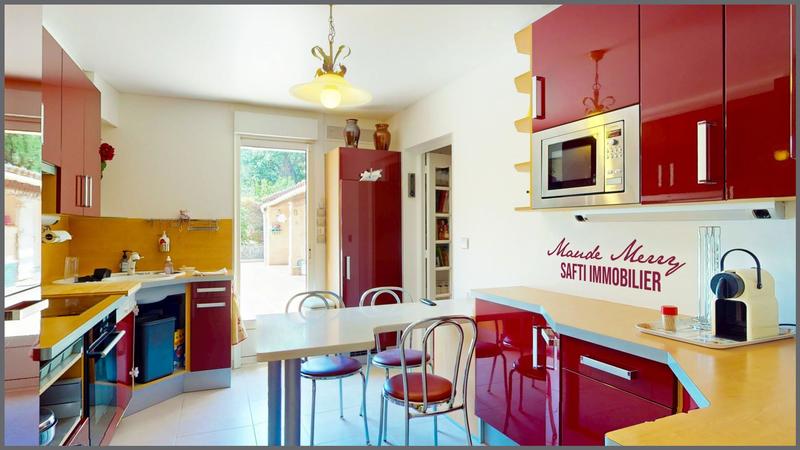 Maison - 160 m² - 7 pièces