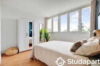 Chambre - 10 m² - 1 pièce