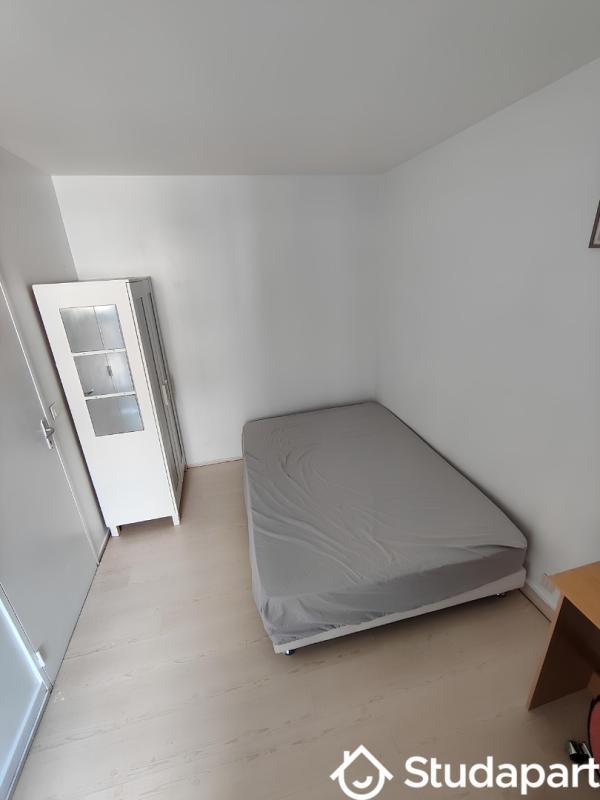 Chambre - 10 m² - 1 pièce