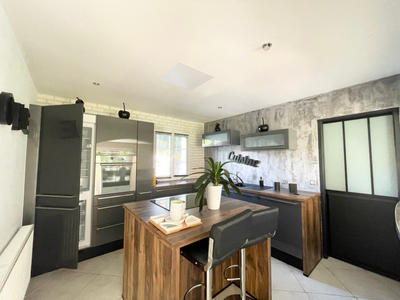 Maison - 174 m² - 7 pièces