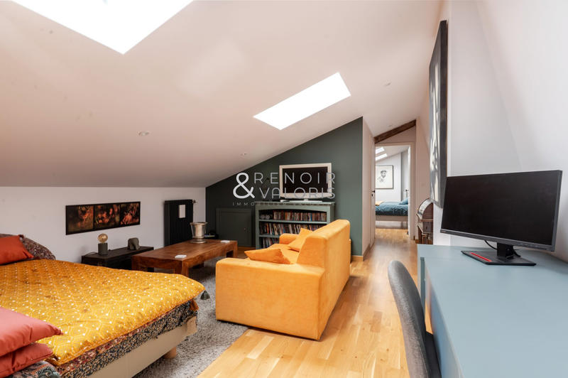 Duplex - 127 m² - 6 pièces