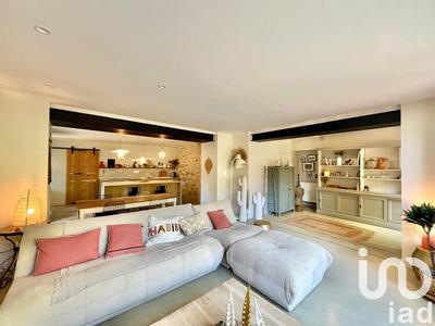 Maison - 212 m² - 7 pièces